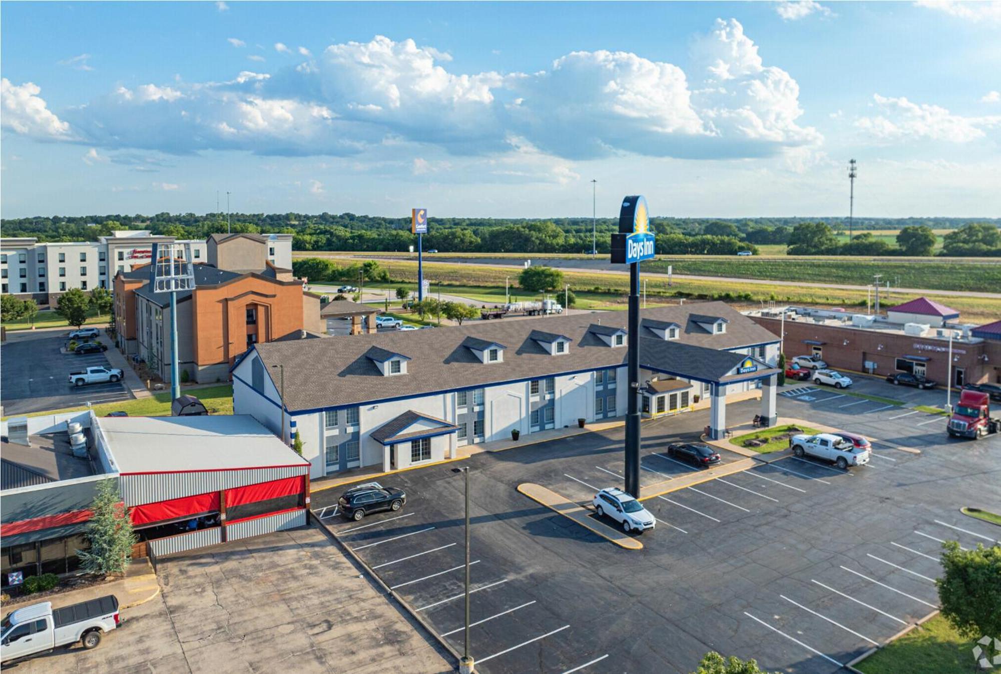 Days Inn By Wyndham Pauls Valley Exterior photo